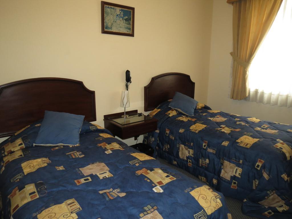 Hotel Plaza Mayor Lima Phòng bức ảnh