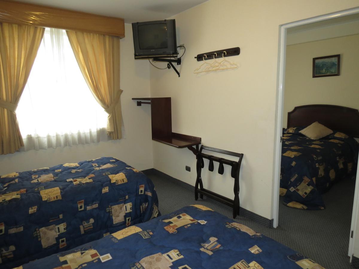 Hotel Plaza Mayor Lima Phòng bức ảnh